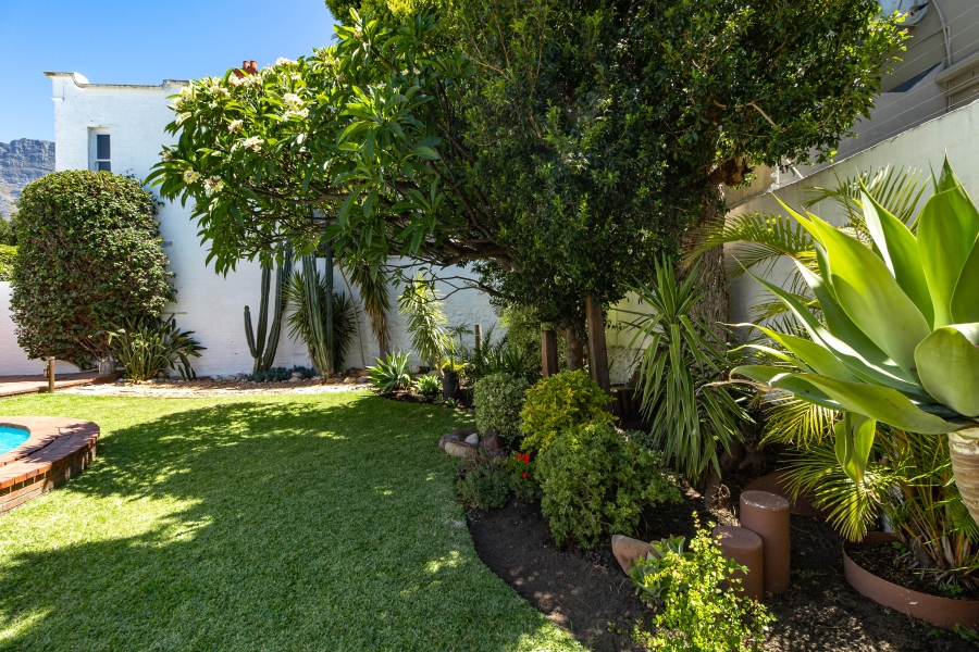 3 Bedroom Property for Sale in Tamboerskloof Western Cape